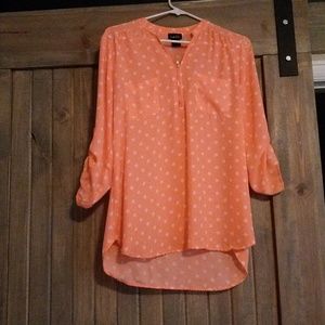 Mid sleeve, long shirt